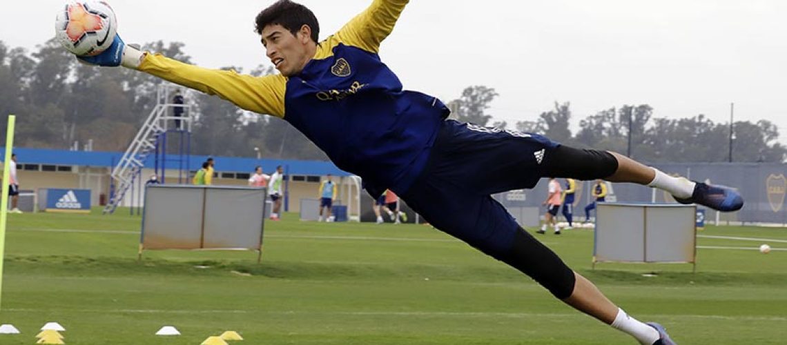Esteban Andrada - Entrenamiento de Boca Juniors - Centro de Entrenamiento de Boca Juniors en Ezeiza - 9 de septiembre de 2020 - Foto: Javier Garcia Martino - Photogamma *** Esteban Andrada Boca Juniors Training Boca Juniors Training Center in Ezeiza September 9, 2020 Photo Javier Garcia Martino Photogamma,
