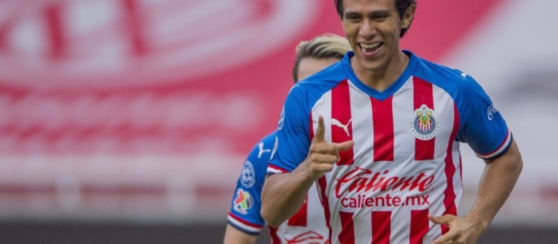 Jose-Juan-Macias-se-queda-2020-chivas-780x470-1