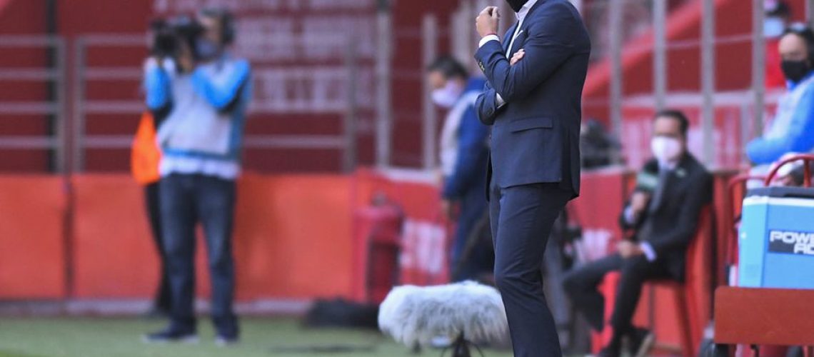 carlos-morales-quedara-dt-toluca-2