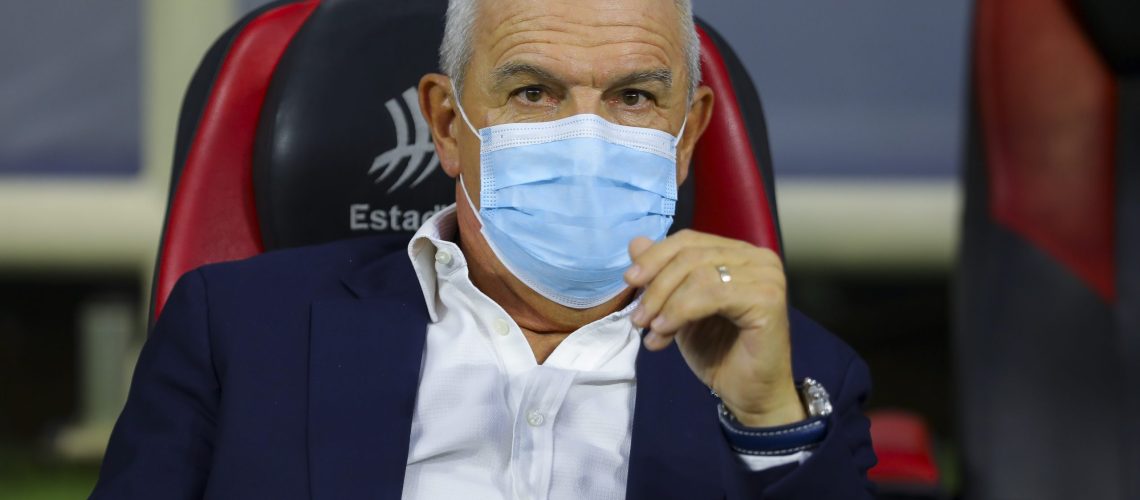MEXICO CITY, MEXICO - NOVEMBER 21: Javier Aguirre head coach of Monterrey looks on during the repechage match between Cruz Azul and Monterrey as part of the Torneo Grita Mexico A21 Liga MX at Azteca Stadium on November 21, 2021 in Mexico City, Mexico. (Photo by Agustin Cuevas/Getty Images)