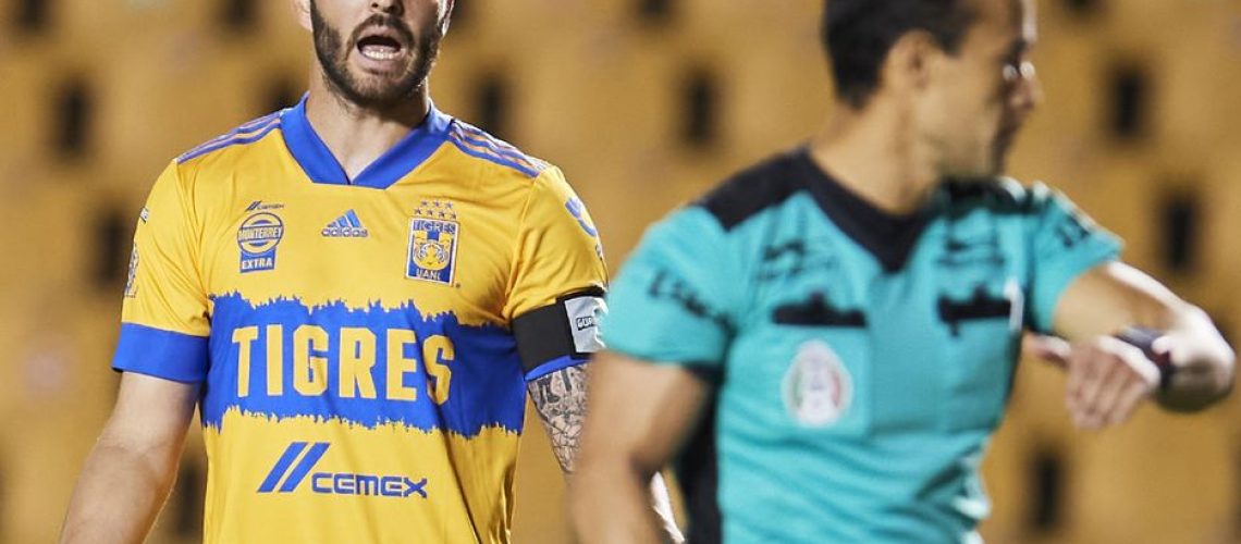 gignac-exploto-redes-sociales-robo