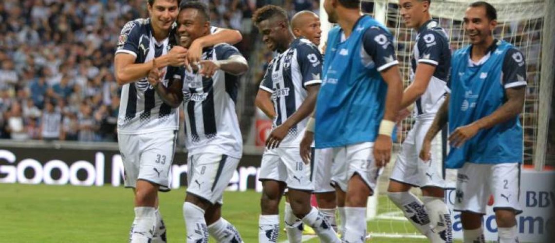 monterrey-golea-chivas-lider-apertura