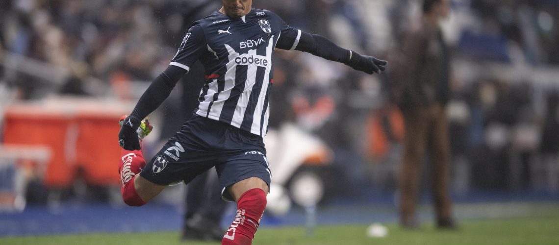 MONTERREY, MEXICO - JANUARY 22: Maximiliano Meza #11 of Monterrey kicks the ball  during the 3rd round match between Monterrey and Cruz Azul as part of the Torneo Grita Mexico C22 Liga MX at BBVA Stadium on January 22, 2022 in Monterrey, Mexico. (Photo by Azael Rodriguez/Getty Images)