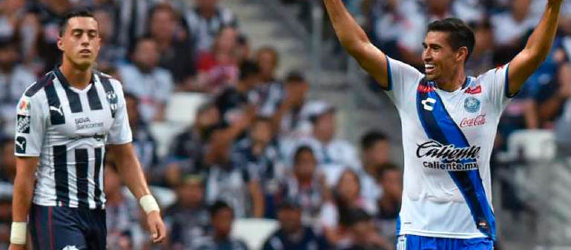 Real Madrid's Portuguese forward Cristiano Ronaldo crosses himself to celebrate his team's second goal during the Spanish league football match Getafe CF vs Real Madrid CF at the Col. Alfonso Perez stadium in Getafe on October 14, 2017. / AFP PHOTO / OSCAR DEL POZO        (Photo credit should read OSCAR DEL POZO/AFP/Getty Images)