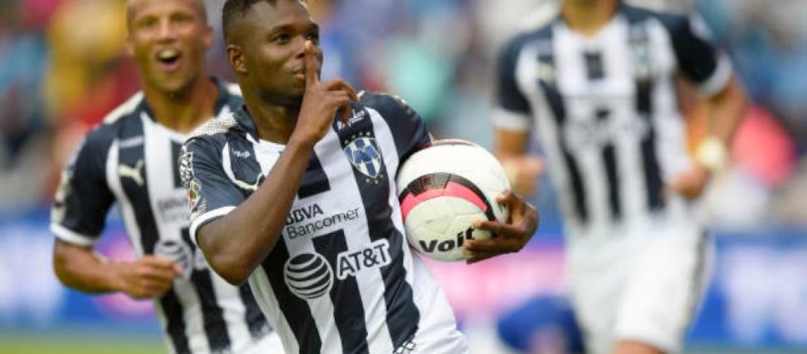 rayados-invicto-liderato-corona