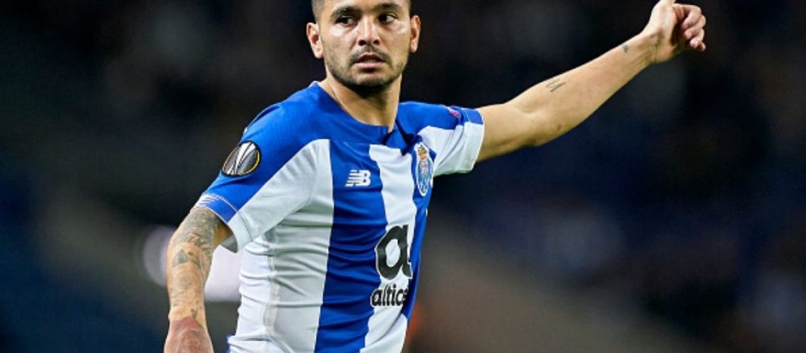 tecatito-corona-vs-farmalicao-2020